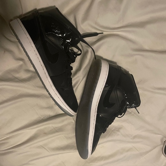 JORDAN 1 MID SE SPACE JAM Sneakers - Picture 1 of 5